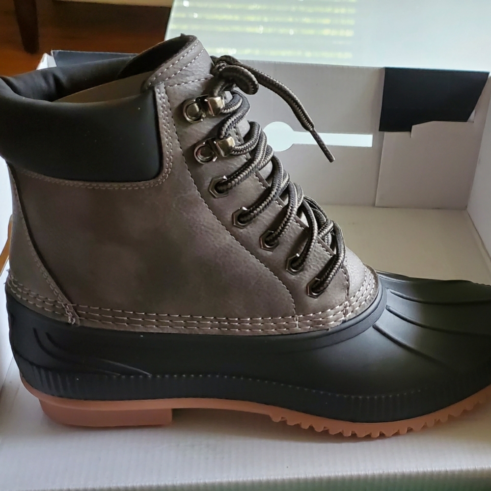 Tommy Hilfiger Gray Duck Boots New!  sz 13